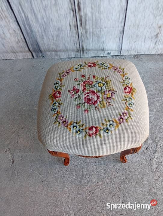 stołek Ludwik 385 Byczyna