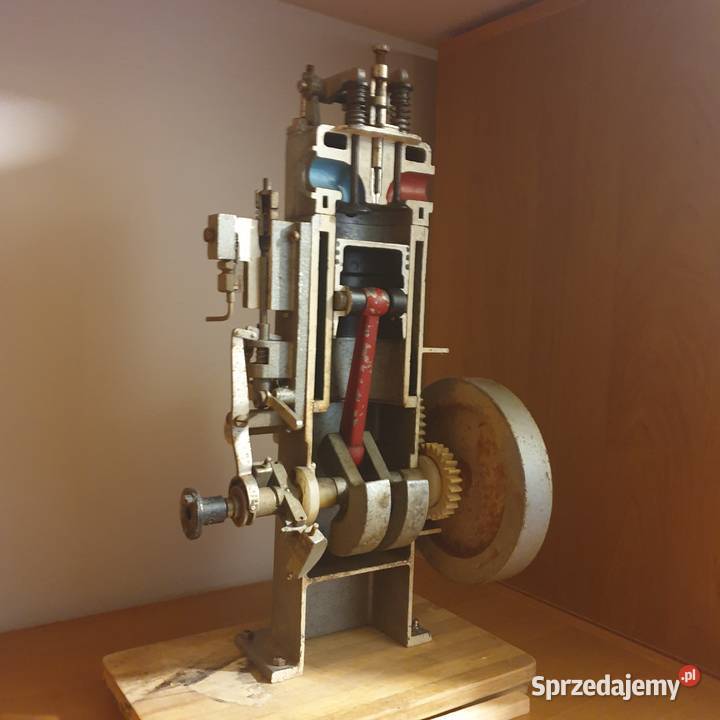 MODEL SZKOLNY PRZEKRÓJ SILNIKA DIESLA Ostrowiec Świętokrzyski