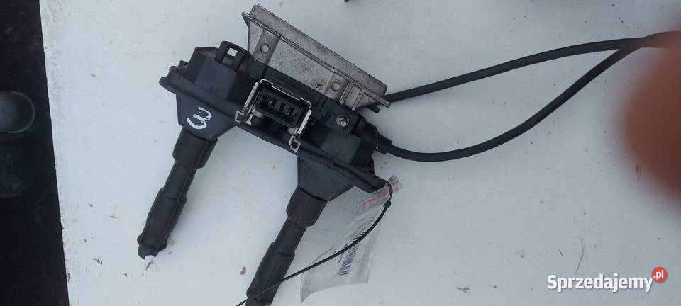 Sprzedam cewkę zapłonową vw passat 18 125 osobowe