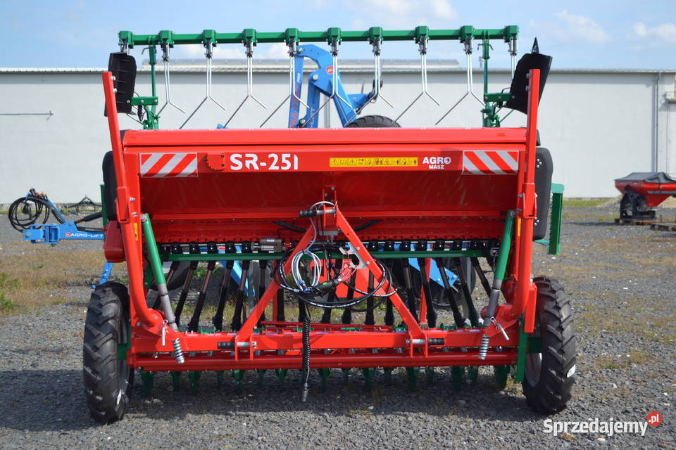 Siewnik zbożowy SR251 AGROMASZ 25 m Olesno