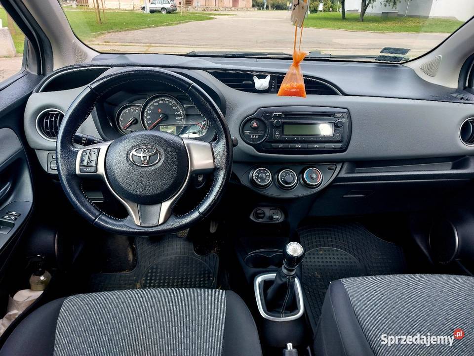 Toyota Yaris 2015 14 D4D Salon Polska Zarejestrowany w Polsce Białystok sprzedam