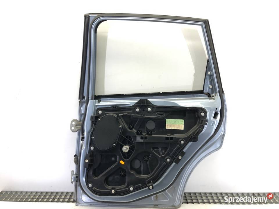 DRZWI PRAWY TYŁ FORD FIESTA MK6 Hatchback 0114