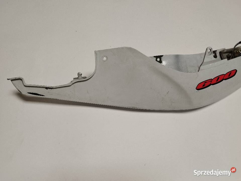 Ogon owiewka lewa zadupek Suzuki GSXR k6 k7 Turek