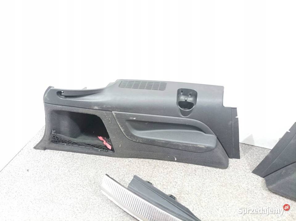 OSŁONA PROGU BAGAŻNIKA BOCZEK LEWY PRAWY TYŁ KPL Listwy i nakładki świętokrzyskie