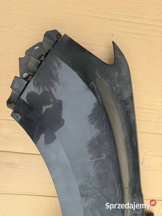 Błotnik lewy Dacia Duster 2020