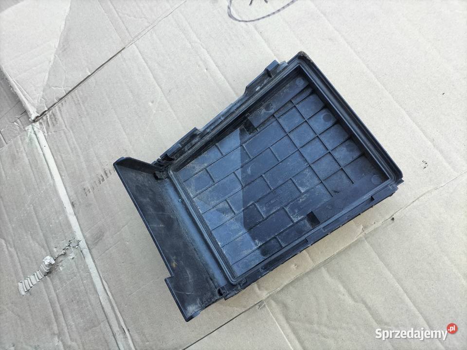 VW AUDI SEAT SKODA 1K0937132F POKRYWA SKRZYNKI osobowe Kamień-Kolonia sprzedam