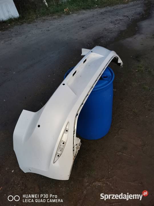 Volkswagen GOLF VII 5G6807421E zderzak tylny Luzino