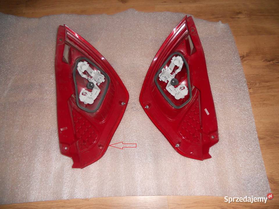 Lampa lewa prawa fiesta mk7 Tył osobowe Zborczyce