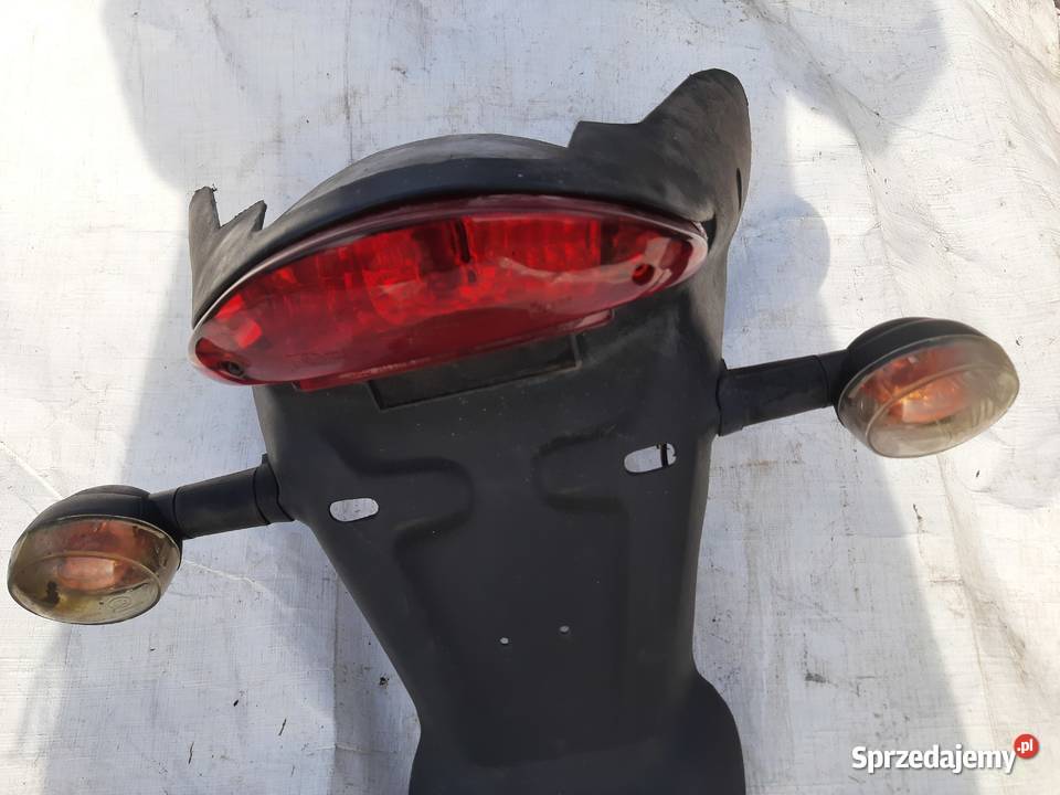 Błotnik tylny kierunkowskazy lampa tył do Ksawerów