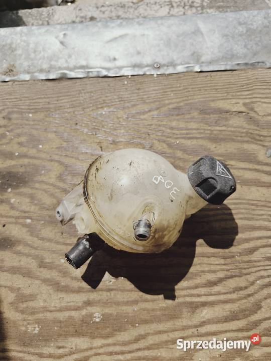 Zbiorniczek wyrównawczy Peugeot 308 sprzedam