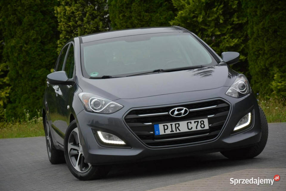 Hyundai i30 Lift 102 przebieg Duża Navi Kamera i30 Ostrów Mazowiecka