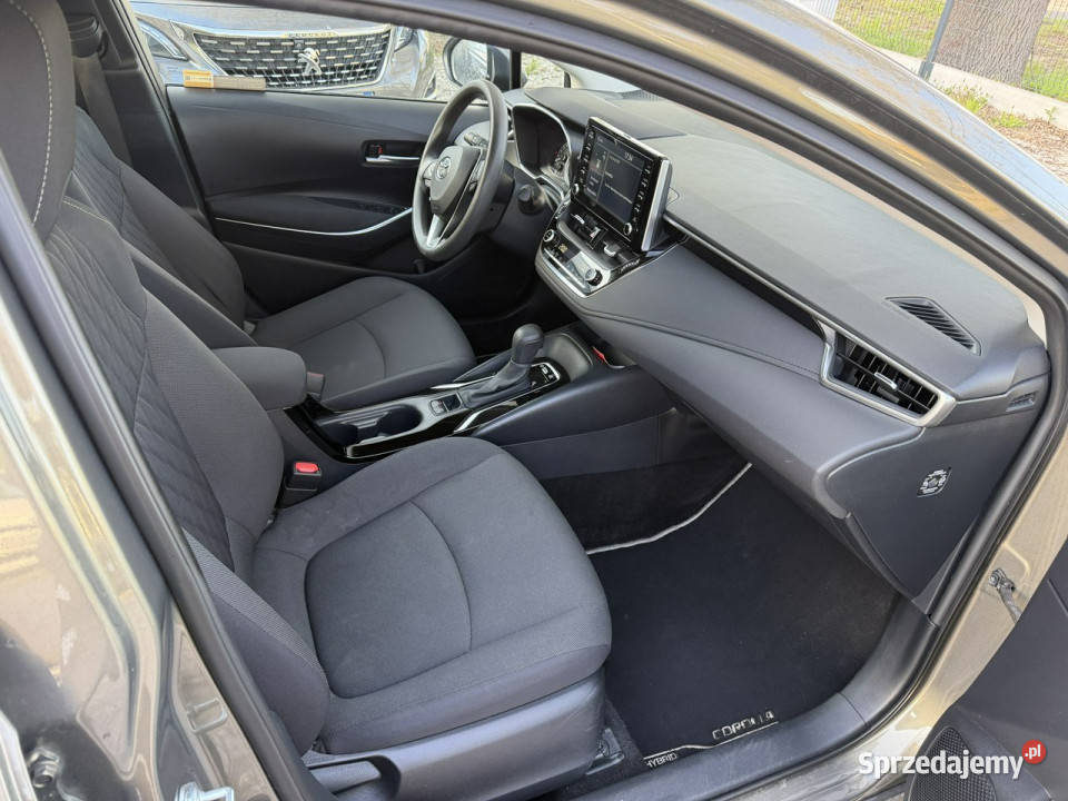 Toyota Corolla 18 HSD Vat 23 Lekko uszkodzony 160000km mazowieckie Otwock Mały