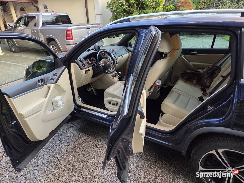 VW TIGUAN 20 TSI 4Motion 4x4 RLine Keyless Go ASR (kontrola trakcji) Łańcut