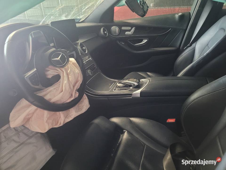 MERCEDESBENZ C300 W205 Jeziora