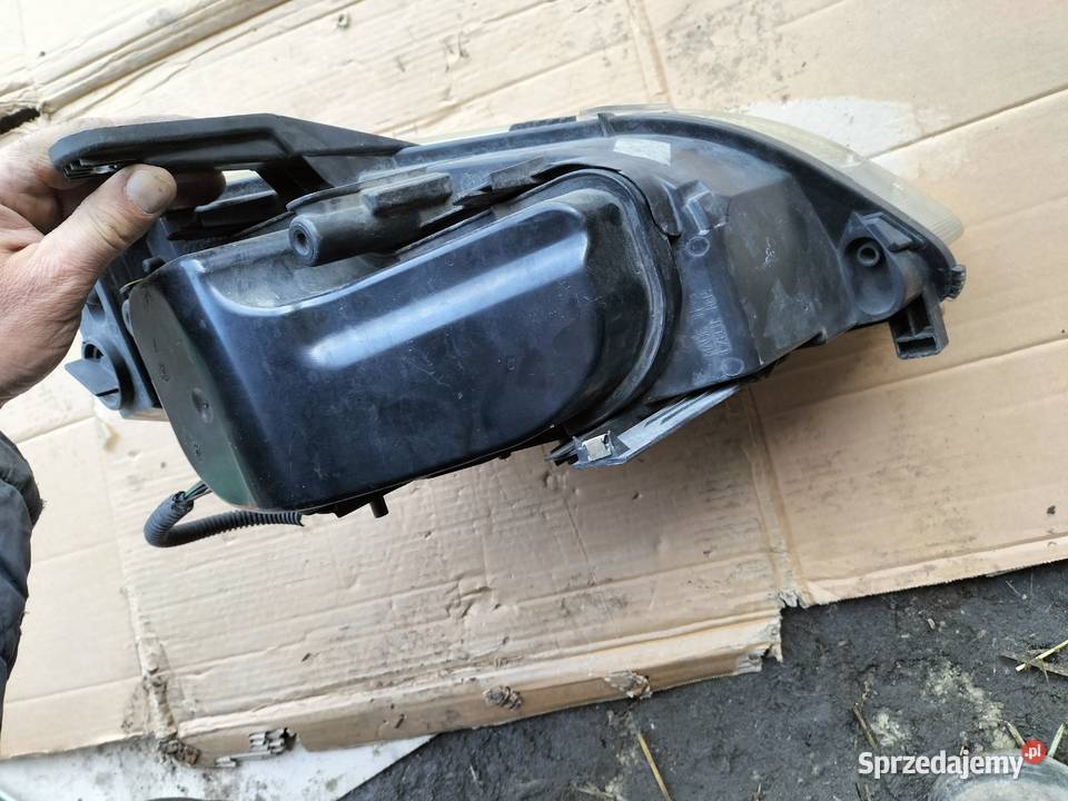 FORD FOCUS C MK1 LAMPA PRZÓD PRZEDNIA LEWA lewe Kamień-Kolonia sprzedam