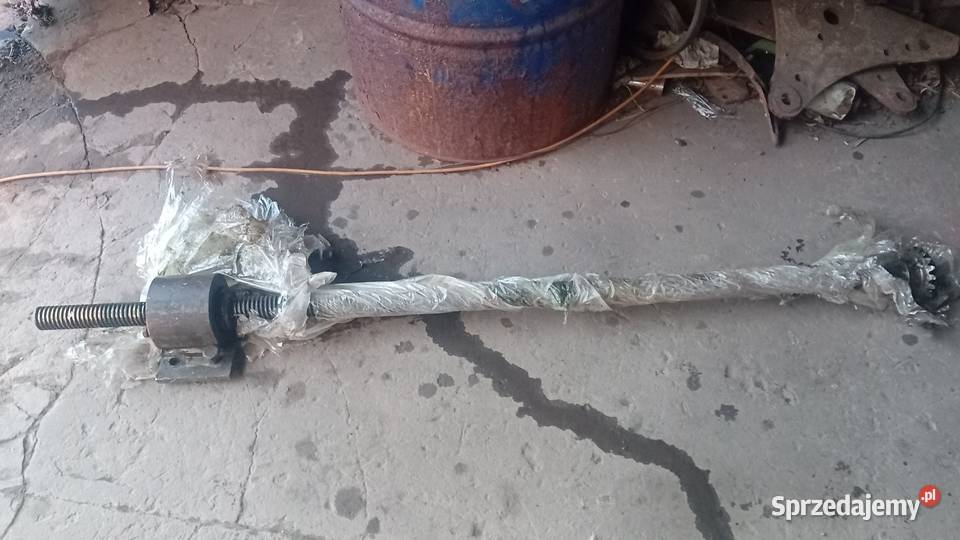 Śruba trapezowa z nakrętką do trak taśmowy sprzedam