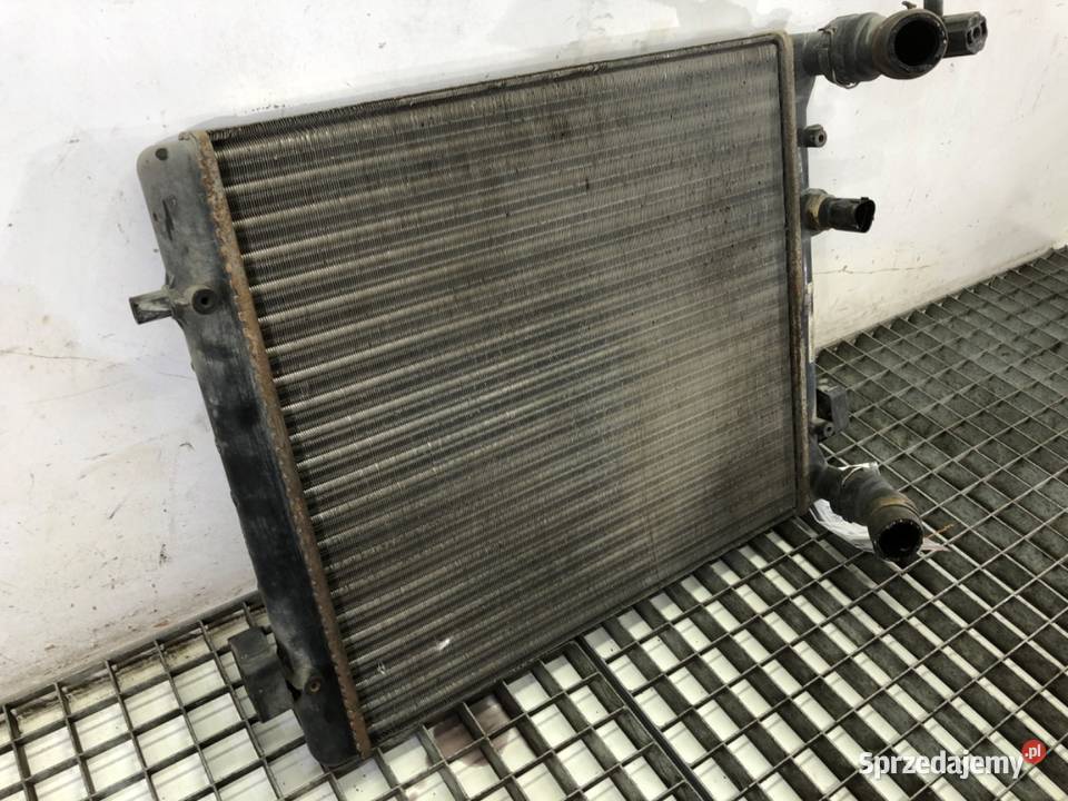 CHŁODNICA WODY SEAT TOLEDO II 14 75 9806