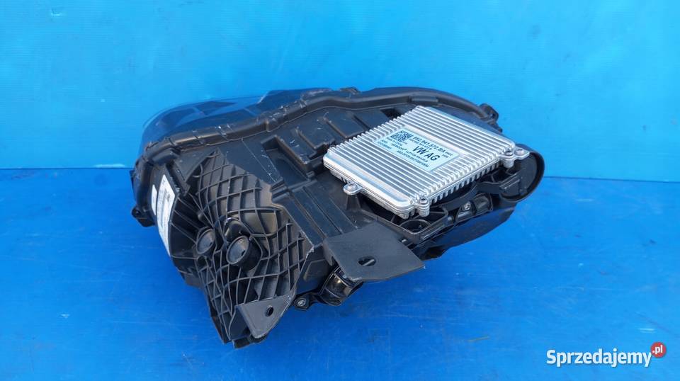 LAMPA PRAWY PRZÓD 9J1941032G PORSCHE TAYCAN 9J1 Nowy Tomyśl sprzedam