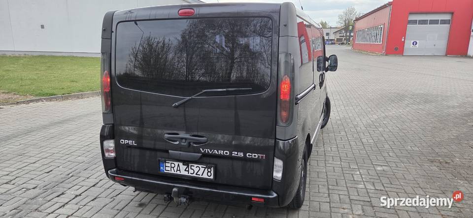 Sprzedam Vivaro A 25 dti 135