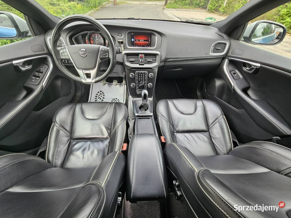 Volvo V40 20 benzyna 100 Fabryczny Lakier szyberdach Opoczno