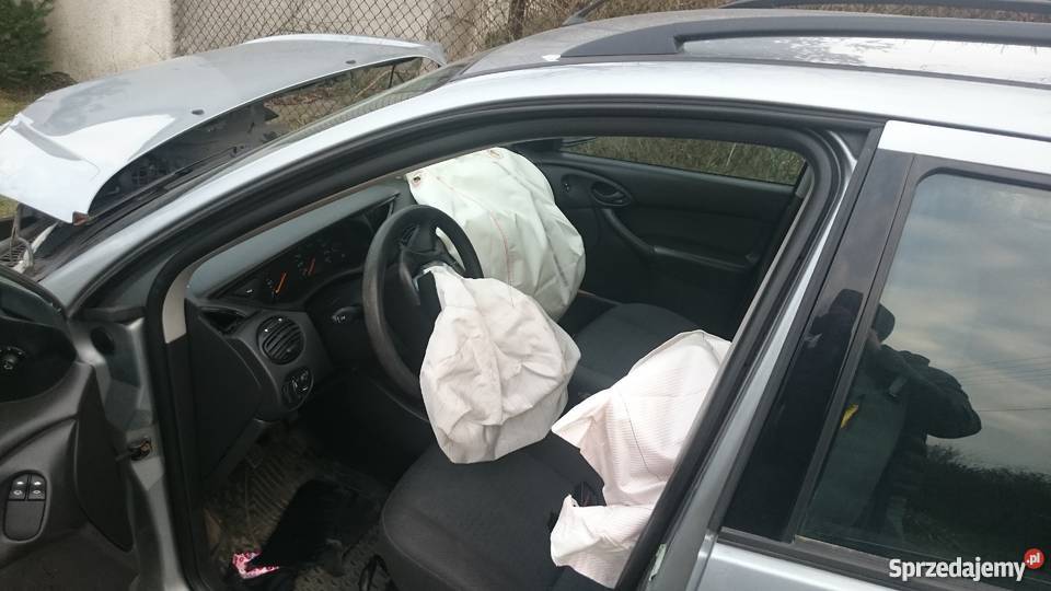 Uszkodzony Ford Focus Mk1 Chrzanów Duży