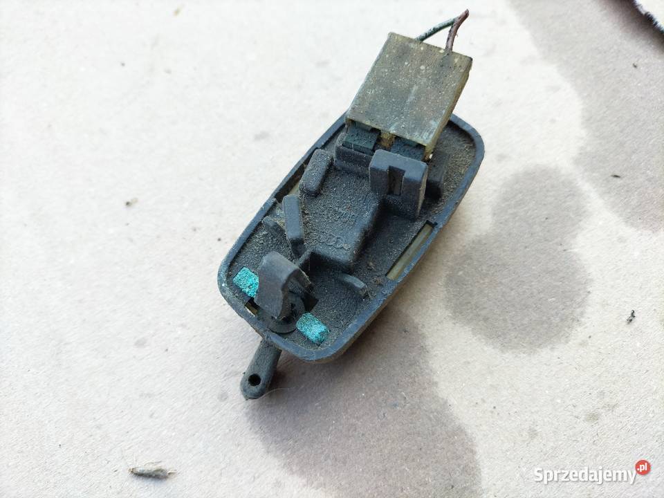 AUDI 80 B3 B4 LAMPKA PODŚWIETLENIE KOMORY osobowe