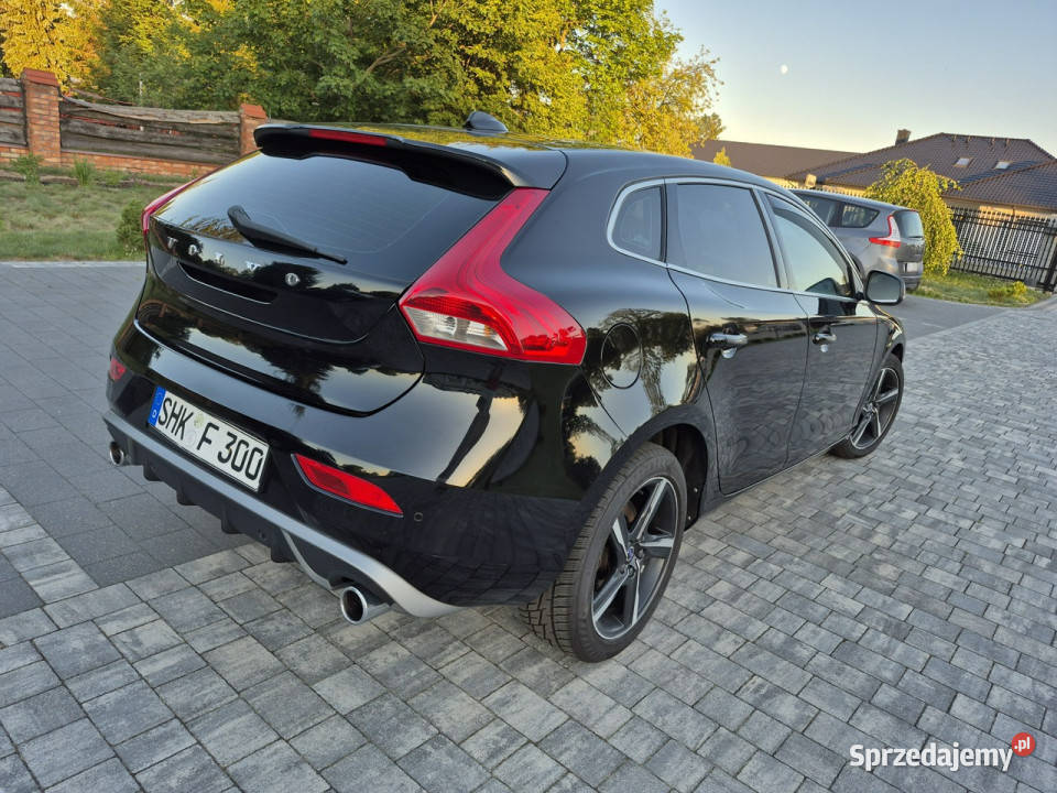 Volvo V40 20d 190 RDESIGN navi full led chromy lubelskie Drelów