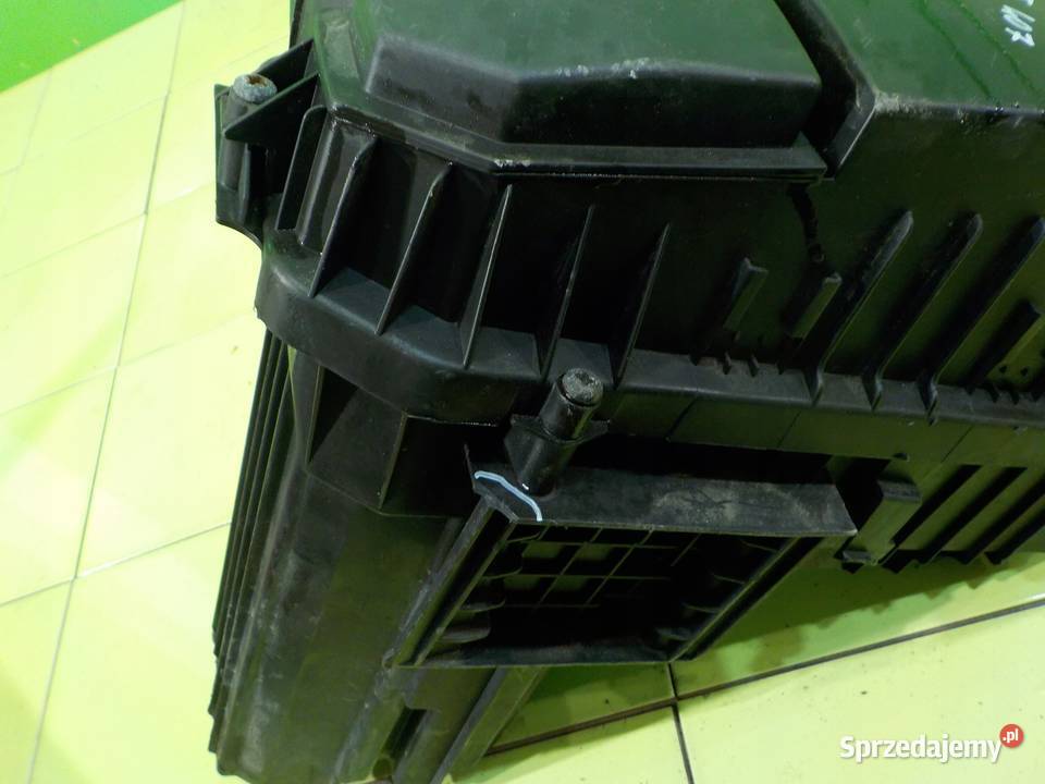 PEUGEOT 407 COUPE 30 V6 06r 2D obudowa filtra Obudowy filtrów Suków