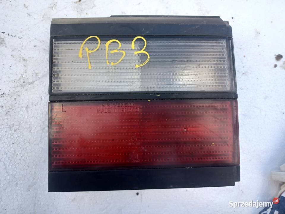 Lampa Prawy Tył Klapa Volkswagen Passat B3 Pogorzelec sprzedam