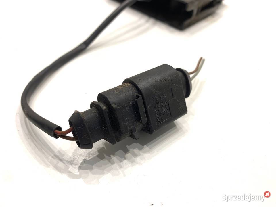 ZAMEK MASKI LEWY AUDI A7 4G Hatchback 1018