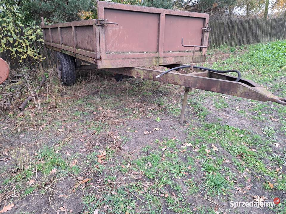 Przyczepa jednoosiowa wywrotka na tył nieuszkodzony Gizałki