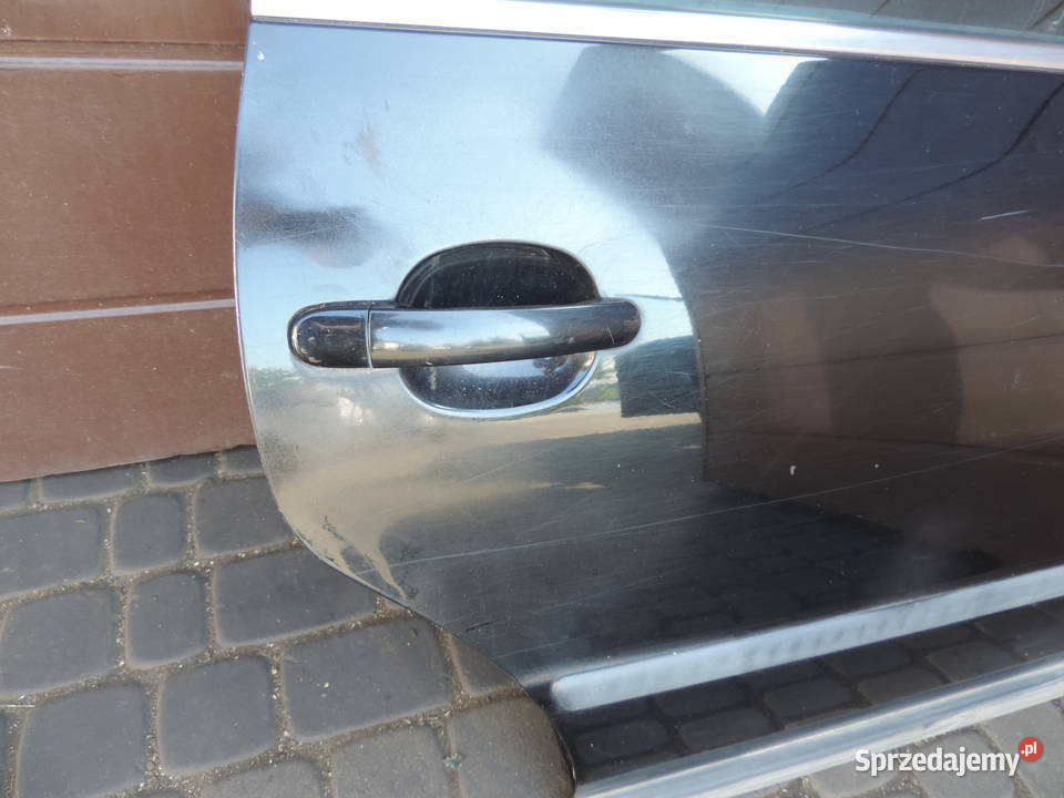 VW PASSAT B5 FL L041 KOMBI DRZWI PRAWY TYŁ Rok produkcji 2002 Drzwi sprzedam