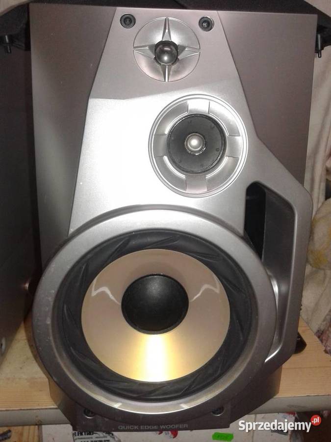 Wieża SONY z głośnikami i pilotem komplet stan Ostrowiec Świętokrzyski