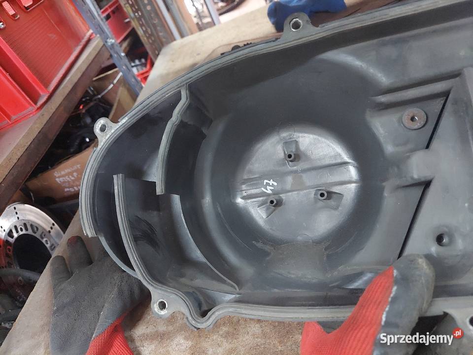 Suzuki Burgman K7 125 pokrywa paska sprzęgła Pokrywy i osłony silnika Jelenia Góra