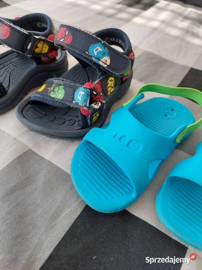 sandały Marvel 20 i klapki Decathlon 1920 2pary Łomża sprzedam