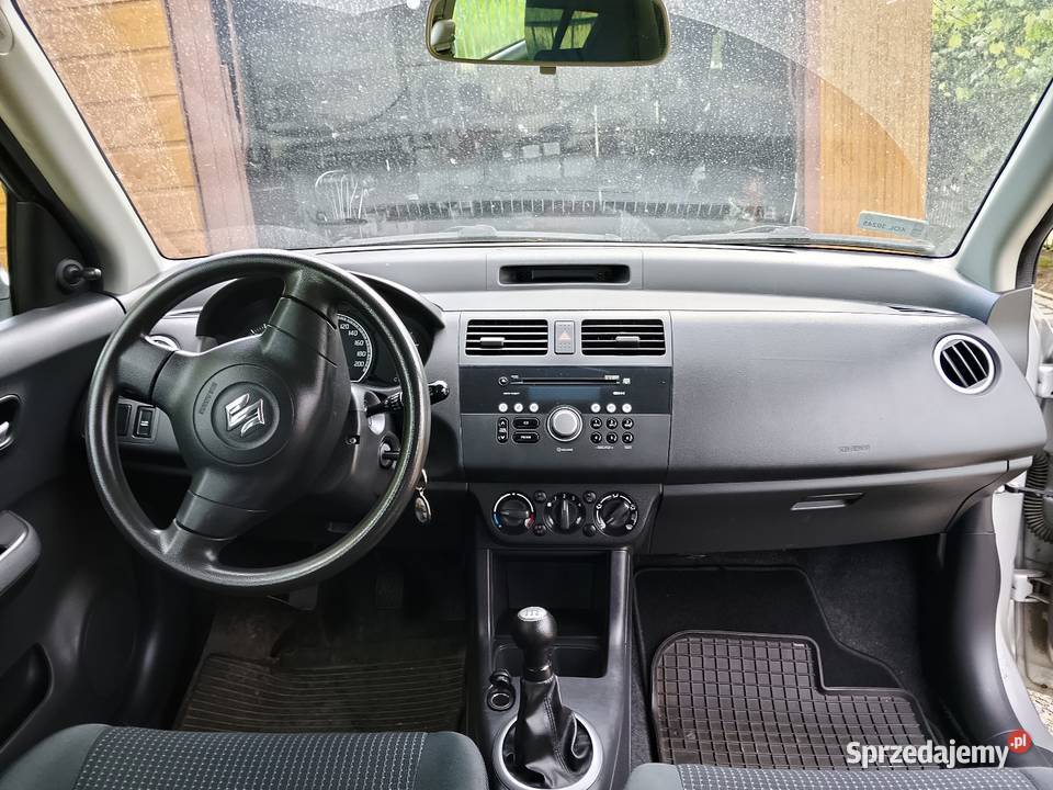 Suzuki Swift 13 benzyna 92 2006r ESP śląskie Sławniów