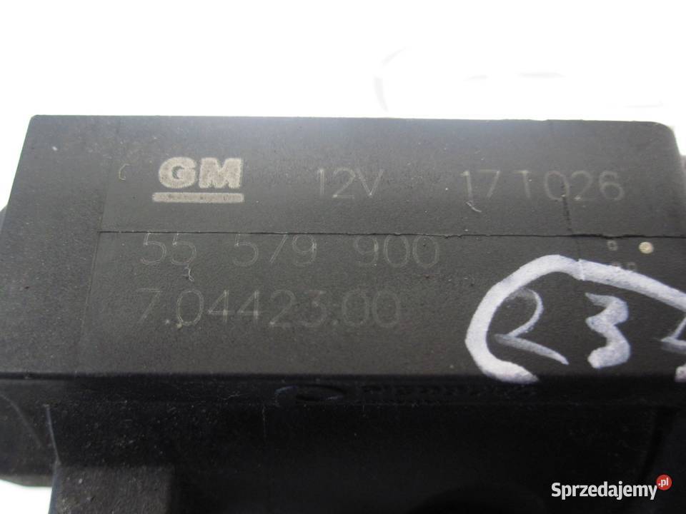 OPEL INSIGNIA A 11r zawór podciśnienia 55579900 osobowe Kielce