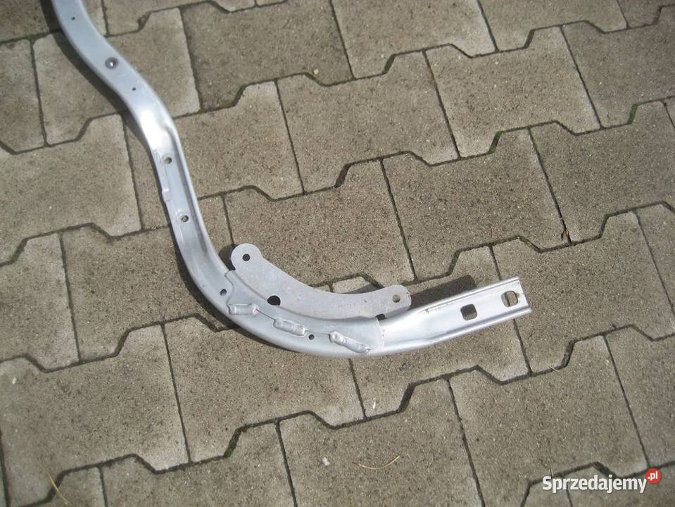 audi a8 d5 17 23r pas przedni wzmocnienie górne Rakoniewice