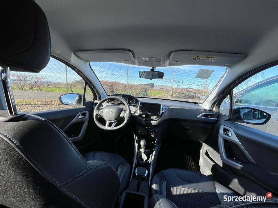 PEUGEOT 2008 12i PureTech 110 Urban Cross DW035