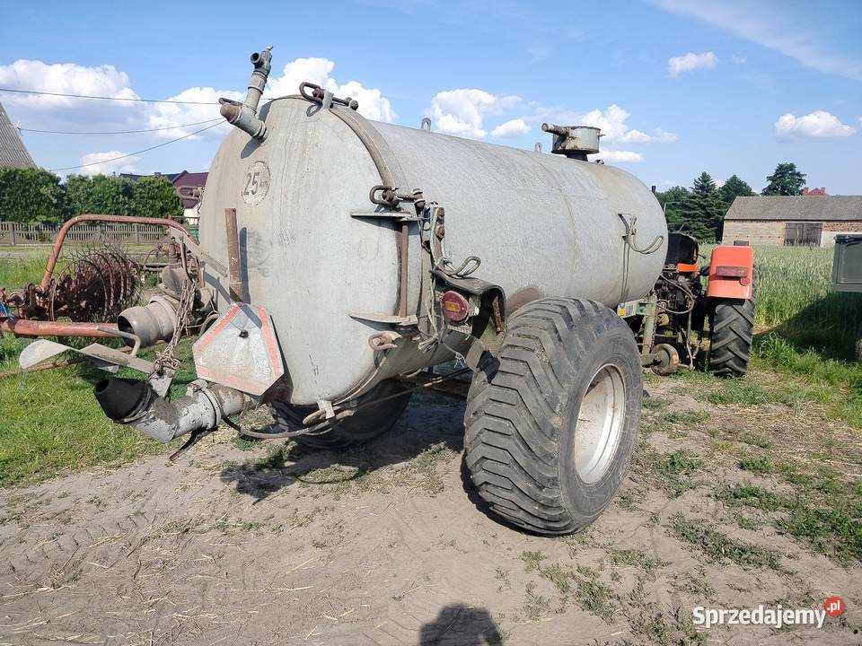 Sprzedam Beczkowóz pojemność zbiornika 5000l Wieczyn