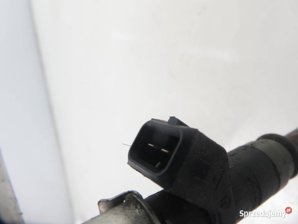 LISTWA WTRYSKOWA BMW E90 318 i 7530420 7526892 osobowe Listwy wtryskowe