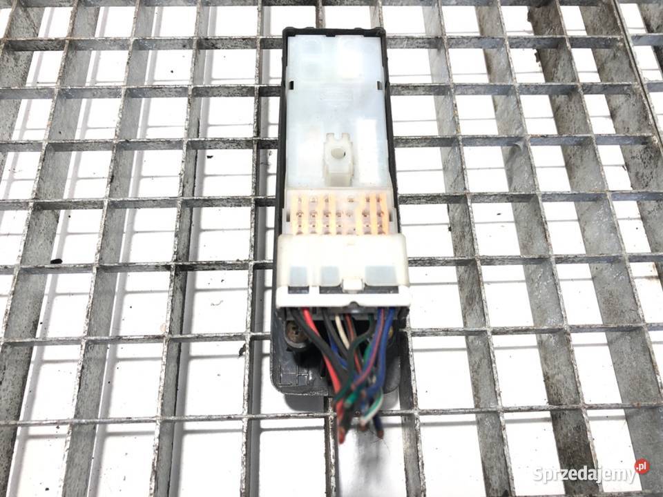 PRZEŁĄCZNIK SZYB LEWY SUBARU FORESTER I 9702 sprzedam