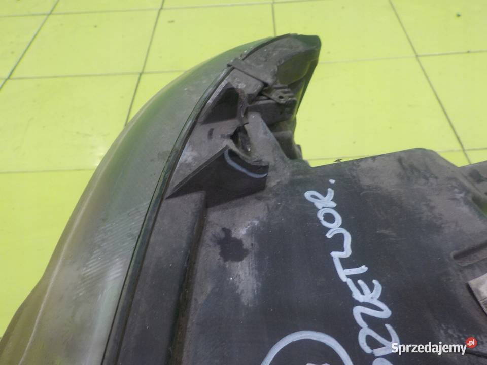 RANGE ROVER L322 IV LIFT 07r 5D lampa prawa osobowe Suków