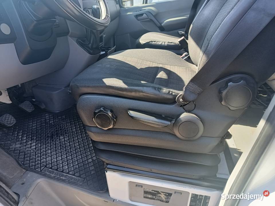 Sprinter mały 9 osób klima hak 3 tony SWAP 27 Mercedes-Benz Wołoskowola