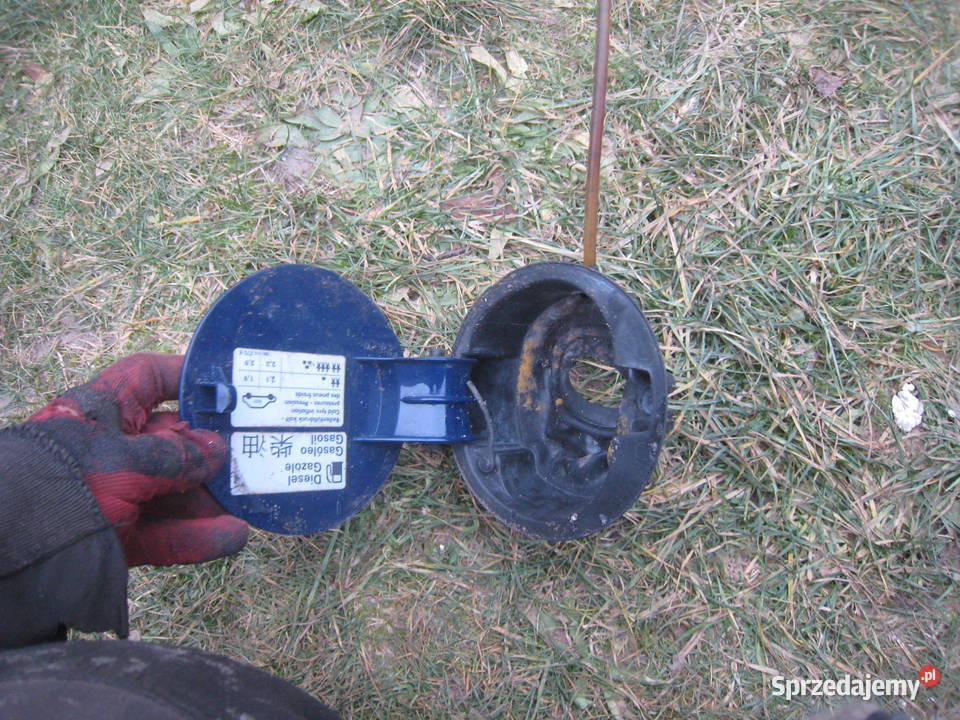 Klapka wlewu paliwa Volkswagen Passat B5 kombi Kraków