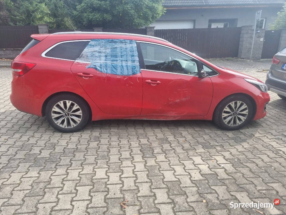 kia ceed combi lift 112016 16crdi 136 228000 manualna Bochnia