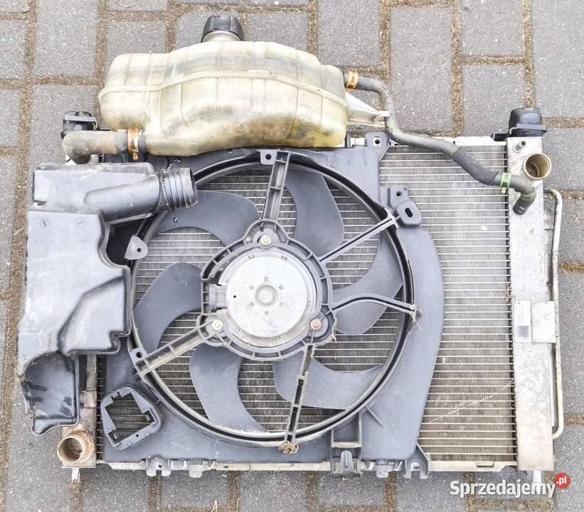 Komplet chłodnic z wentylatorem Renault Clio 3
