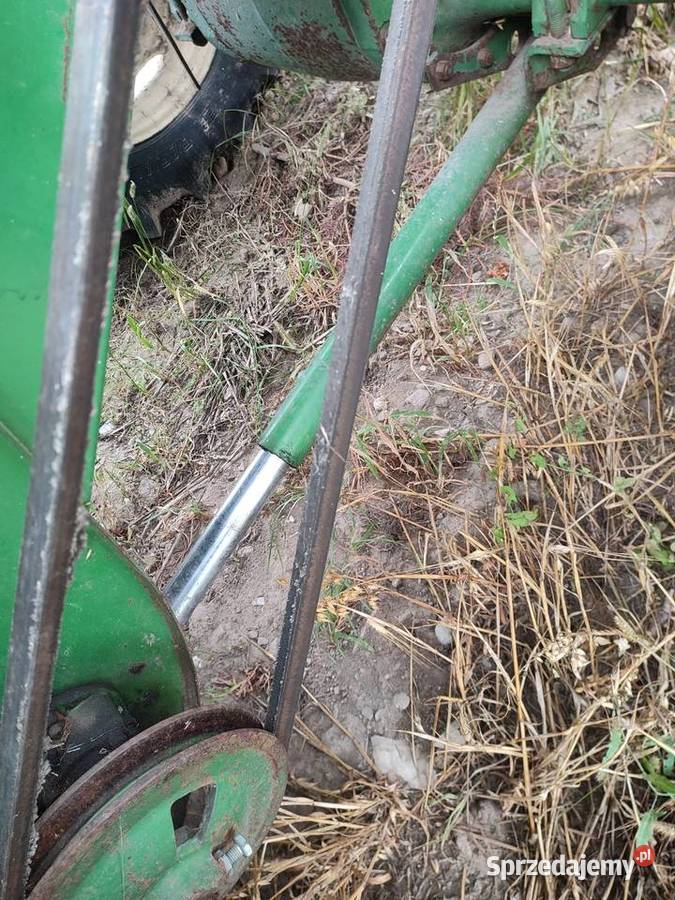 Siłownik hydrauliczny podnoszenia hedera John Brzeziny sprzedam