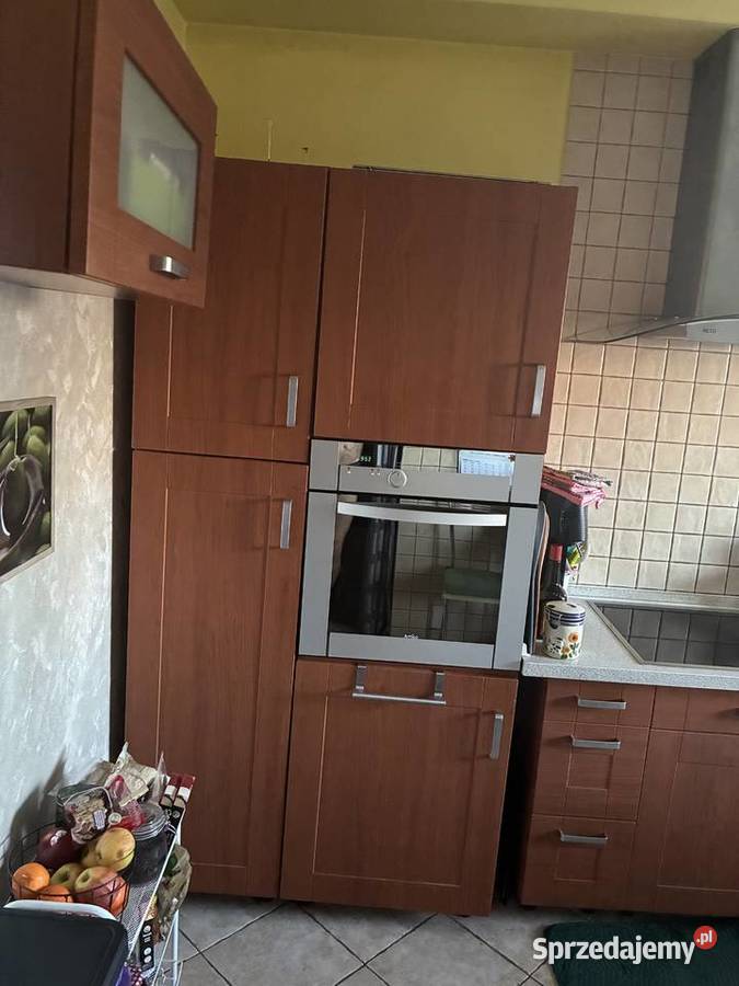 Sprzedam zabudowę kuchni z wyposażeniem Szadek
