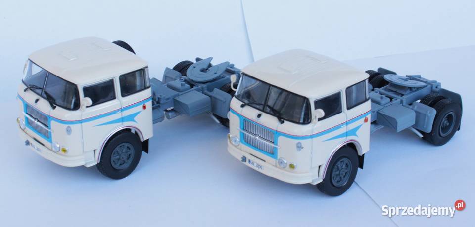 Skoda 706 RTTN plus KarosaNO80 dwa modele Bielsko-Biała